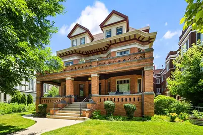 711 Washington Boulevard #2E, Oak Park, IL 60302 - Photo 1