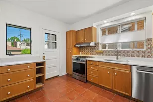 5723 N St Louis Ave, Chicago, IL 60659 - Photo 18