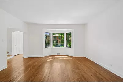5723 N Saint Louis Avenue, Chicago, IL 60659 - Photo 6
