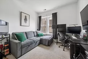 2114 N Spaulding Ave, Chicago, IL 60647 - Photo 16