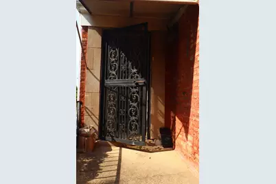 8821 S Eggleston Avenue, Chicago, IL 60620 - Photo 2