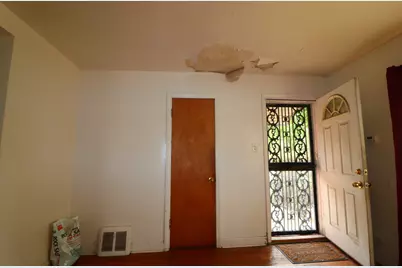 8821 S Eggleston Avenue, Chicago, IL 60620 - Photo 6