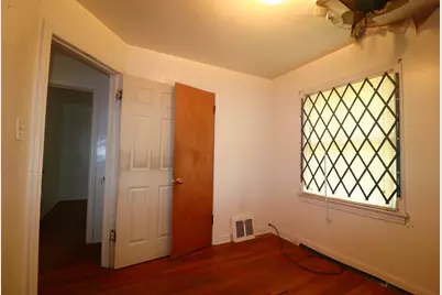8821 S Eggleston Avenue, Chicago, IL 60620 - Photo 16