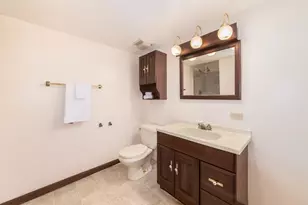 1862 Grosse Pointe Dr, Hanover Park, IL 60133 - Photo 14
