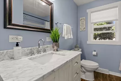 361 S Commonwealth Avenue, Elgin, IL 60123 - Photo 18