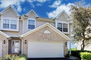 986 Viewpoint Dr, Lake in the Hills, IL 60156 - Photo 1
