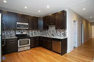 2756 N Ashland Ave, Chicago, IL 60614 - Photo 8
