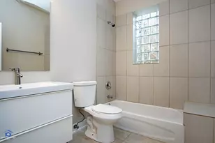 2756 N Ashland Ave, Chicago, IL 60614 - Photo 10