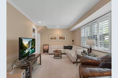 5 Knight Hill Lane, Buffalo Grove, IL 60089 - Photo 8