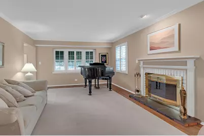 5 Knight Hill Lane, Buffalo Grove, IL 60089 - Photo 4