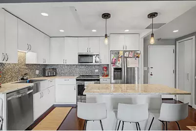 10 E Ontario Street #4903, Chicago, IL 60611 - Photo 18