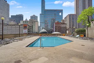 10 E Ontario St, Chicago, IL 60611 - Photo 32