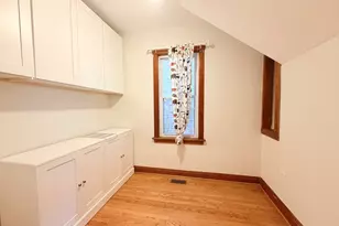 3015 S Quinn St, Chicago, IL 60608 - Photo 8