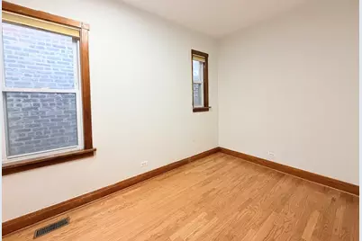3015 S Quinn Street, Chicago, IL 60608 - Photo 6