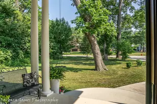 378 E Deerpath Rd, Wood Dale, IL 60191 - Photo 8
