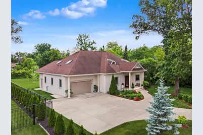 378 E Deerpath Road, Wood Dale, IL 60191 - Photo 2