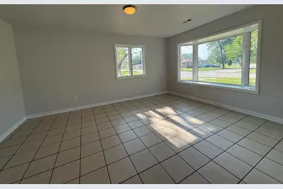 916 Williams Street, Calumet City, IL 60409 - Photo 4