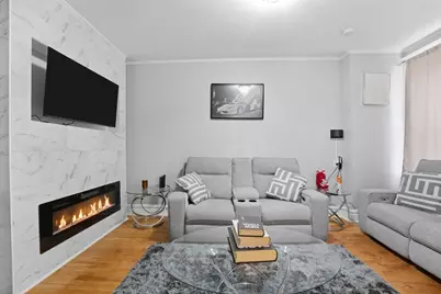 3953 S California Avenue, Chicago, IL 60632 - Photo 4
