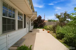 718 S Naperville Rd, Wheaton, IL 60189 - Photo 24
