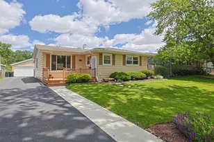 3910 Eagle Ln, Rolling Meadows, IL 60008 - Photo 1