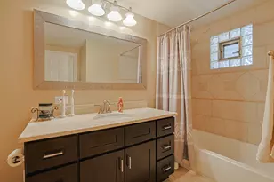 3910 Eagle Ln, Rolling Meadows, IL 60008 - Photo 18