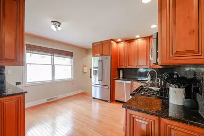 3910 Eagle Lane, Rolling Meadows, IL 60008 - Photo 10
