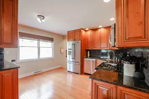 3910 Eagle Ln, Rolling Meadows, IL 60008 - Photo 10