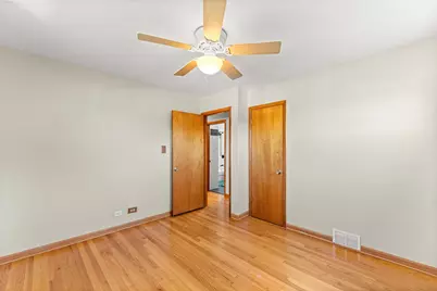 7717 W 81st Street, Bridgeview, IL 60455 - Photo 18