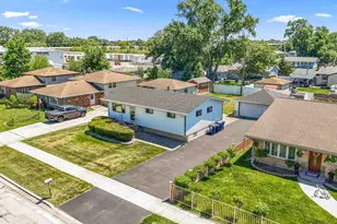 7717 W 81st St, Bridgeview, IL 60455 - Photo 2