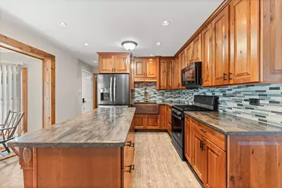 7717 W 81st Street, Bridgeview, IL 60455 - Photo 8
