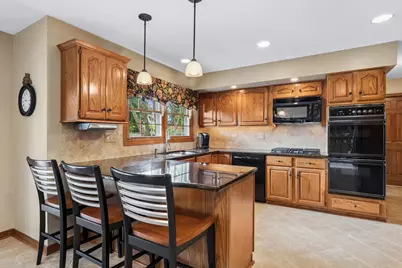 2238 Remington Drive, Naperville, IL 60565 - Photo 8
