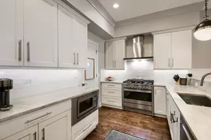 3737 N Damen Ave, Chicago, IL 60618 - Photo 8