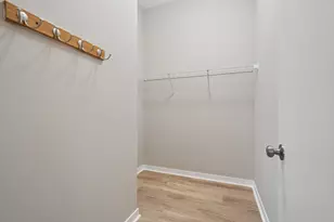 860 W Blackhawk St, Chicago, IL 60642 - Photo 14