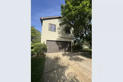 983 Valleyview Drive, Bartlett, IL 60103 - Photo 2
