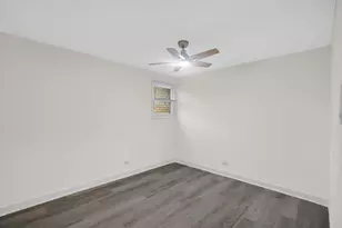 220 S Orchard Dr, Park Forest, IL 60466 - Photo 14