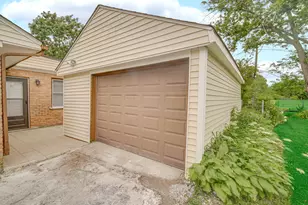 220 S Orchard Dr, Park Forest, IL 60466 - Photo 28