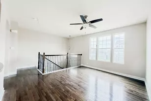 808 E Wing St, Arlington Heights, IL 60004 - Photo 2