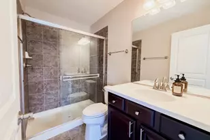 808 E Wing St, Arlington Heights, IL 60004 - Photo 8