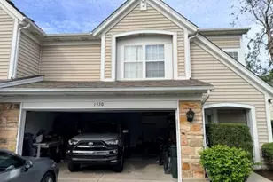 1530 E Chivalry Ct, Palatine, IL 60074 - Photo 1