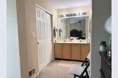 1530 E Chivalry Court, Palatine, IL 60074 - Photo 10
