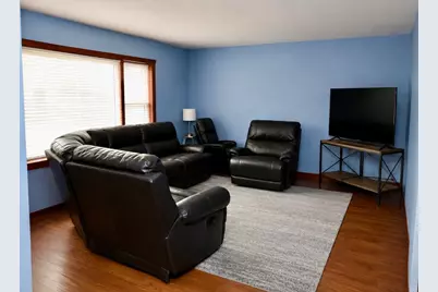 828 2nd Avenue, Aurora, IL 60505 - Photo 2