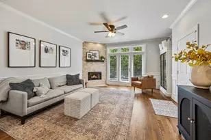 2114 W Erie St, Chicago, IL 60612 - Photo 2