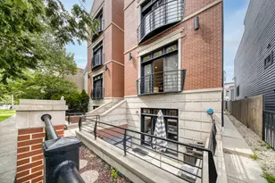 2114 W Erie St, Chicago, IL 60612 - Photo 1