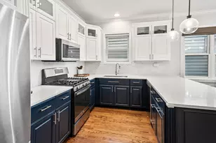 2114 W Erie St, Chicago, IL 60612 - Photo 10