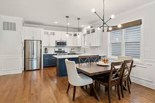 2114 W Erie St, Chicago, IL 60612 - Photo 8