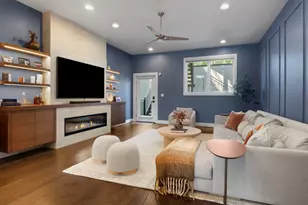 2534 N Linden Pl, Chicago, IL 60647 - Photo 8