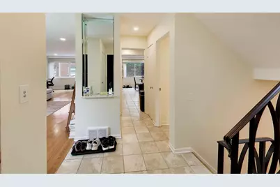 370 Park Avenue #E, Highland Park, IL 60035 - Photo 4