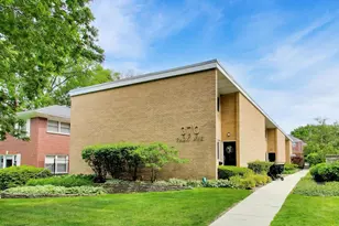 370 Park Ave, Highland Park, IL 60035 - Photo 1