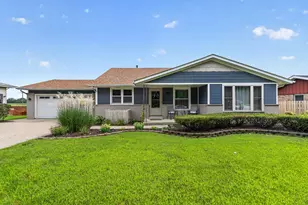 818 Bonnie Ln, Peotone, IL 60468 - Photo 1