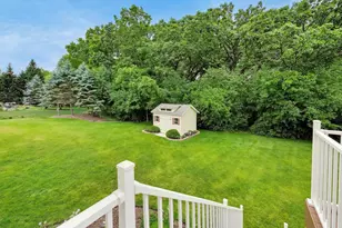 435 Oak Grove Cir, Wauconda, IL 60084 - Photo 32